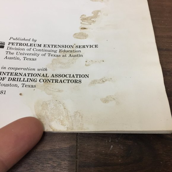 Petex IADC Rotary Drilling Rotary Kelly and Swivel Unit I Lesson 4 Book - Picture 3 of 16